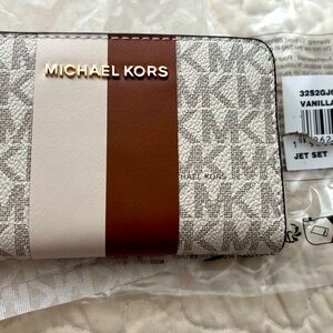 Michael Kors Tan and Cream jet set small wallet